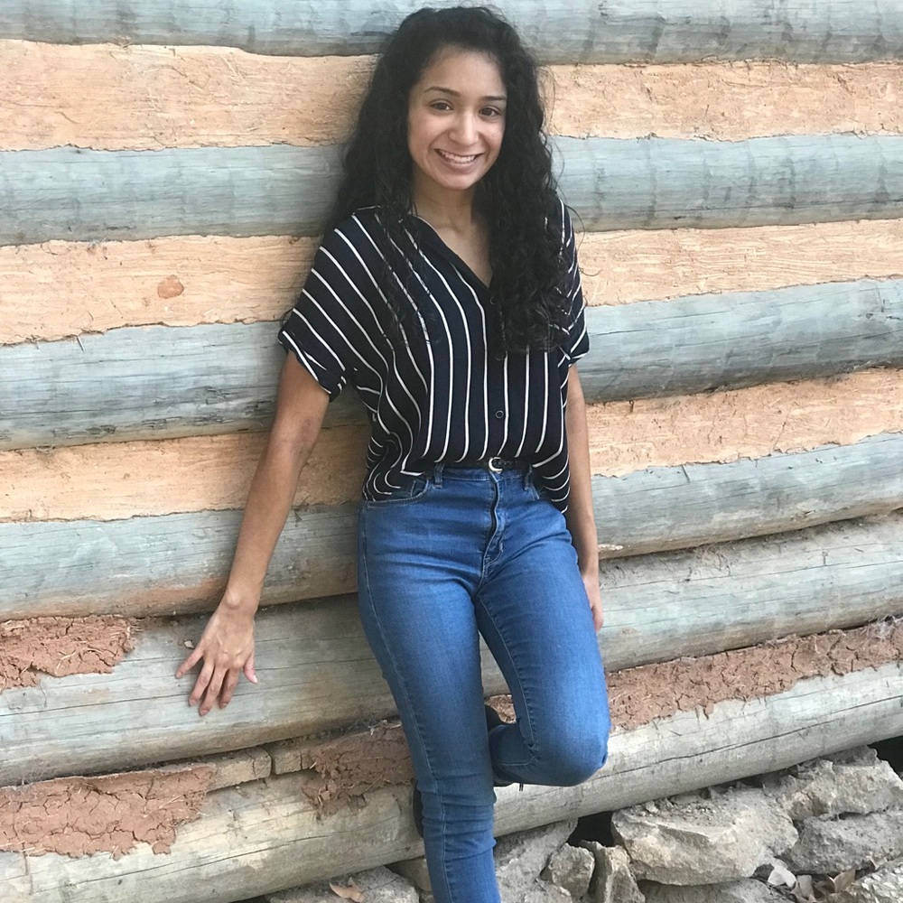 Meet your Posher, Elizabeth